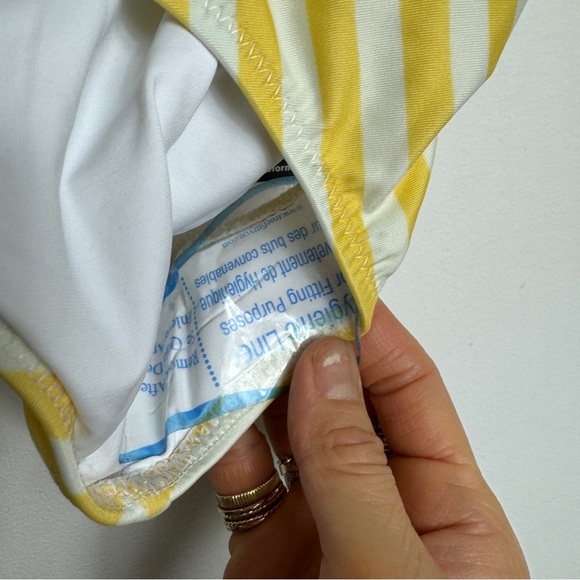 Reformation high waist yellow stripe swim bottom - Picture 5 of 7